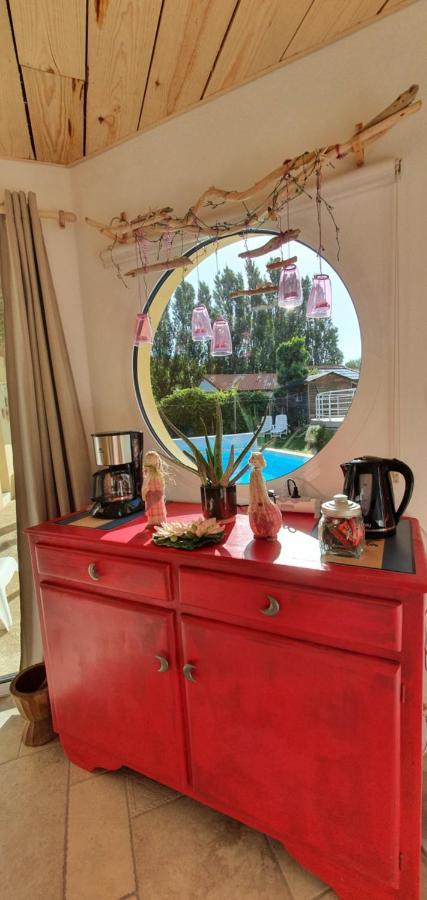A la Topaze, Gite avec piscine privée chauffée pour 2 ou 3 Le May-sur-Evre Extérieur photo