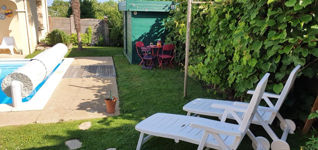 A la Topaze, Gite avec piscine privée chauffée pour 2 ou 3 Le May-sur-Evre Extérieur photo