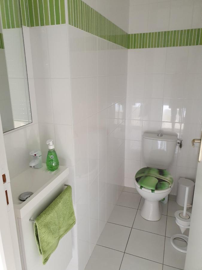 A la Topaze, Gite avec piscine privée chauffée pour 2 ou 3 Le May-sur-Evre Extérieur photo