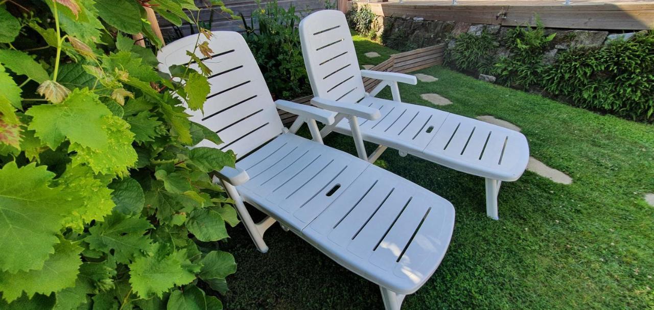 A la Topaze, Gite avec piscine privée chauffée pour 2 ou 3 Le May-sur-Evre Extérieur photo