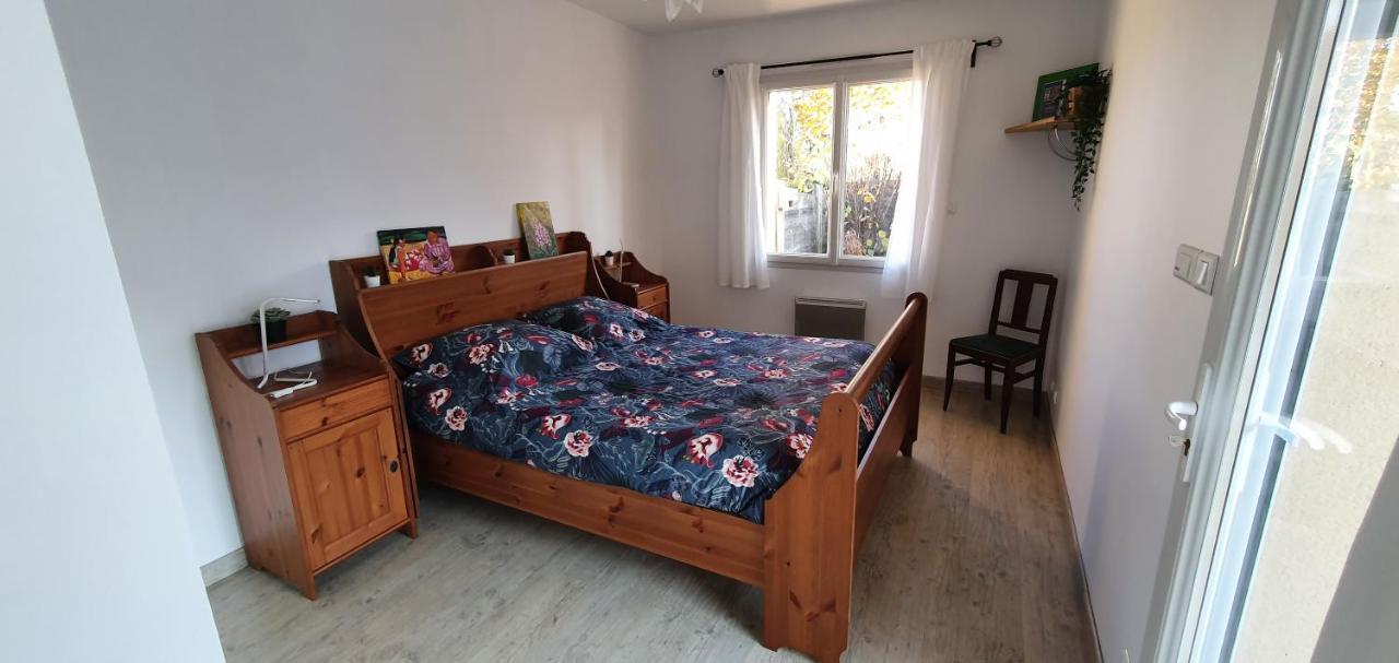 A la Topaze, Gite avec piscine privée chauffée pour 2 ou 3 Le May-sur-Evre Extérieur photo