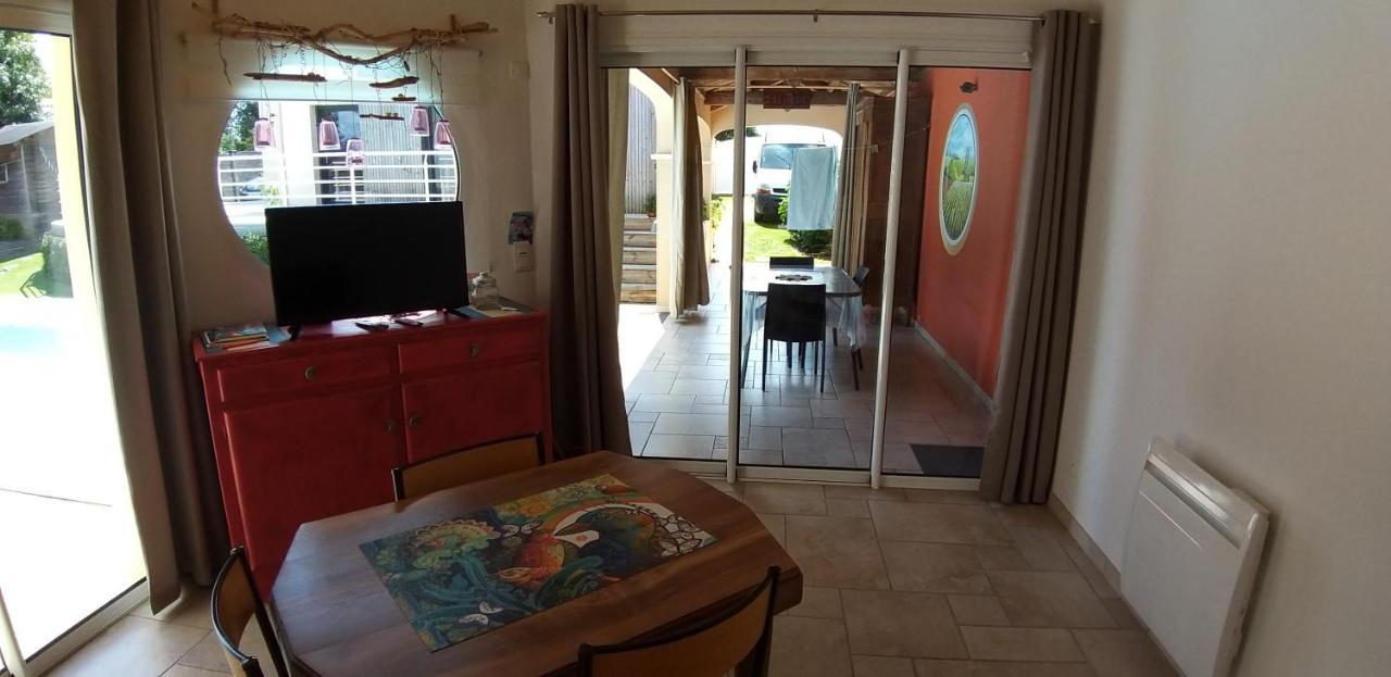 A la Topaze, Gite avec piscine privée chauffée pour 2 ou 3 Le May-sur-Evre Extérieur photo