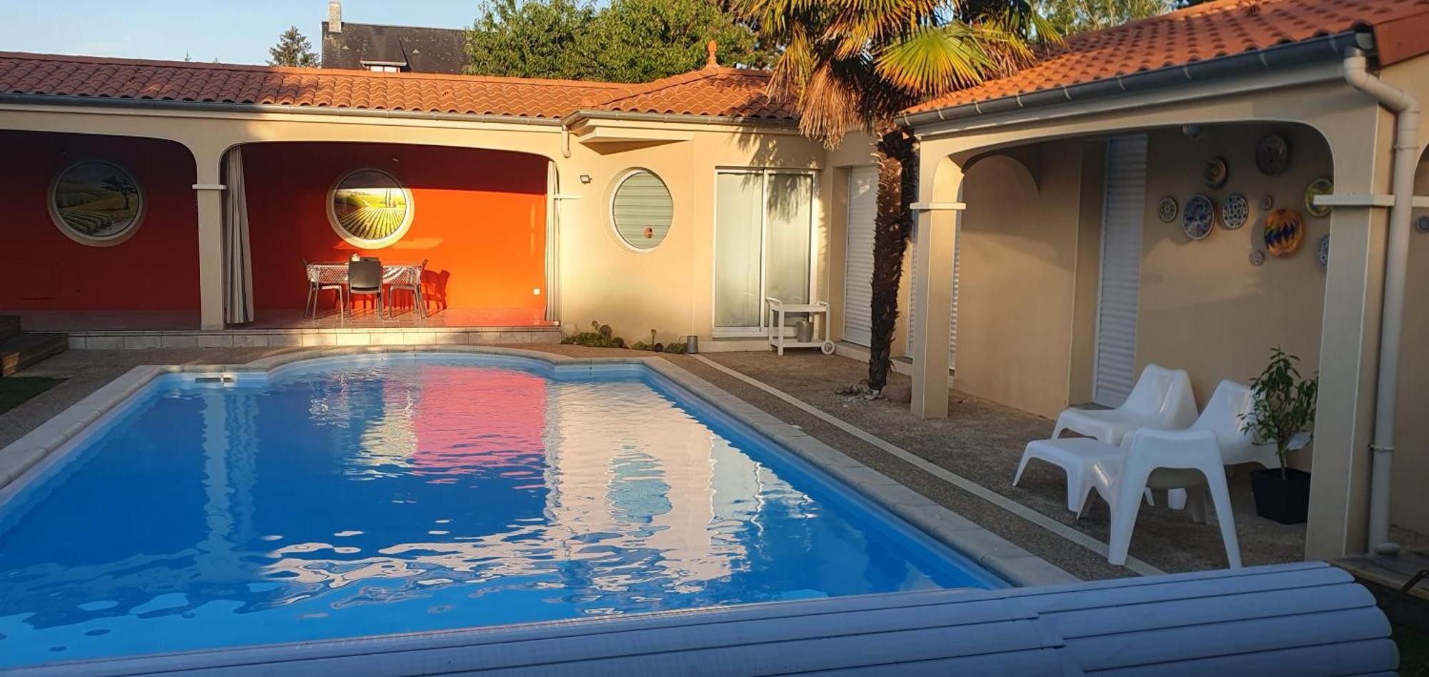 A la Topaze, Gite avec piscine privée chauffée pour 2 ou 3 Le May-sur-Evre Extérieur photo
